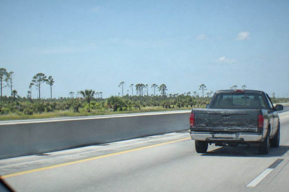 Coastal highway scene between Miami and Fort Lauderdale on a clear morning